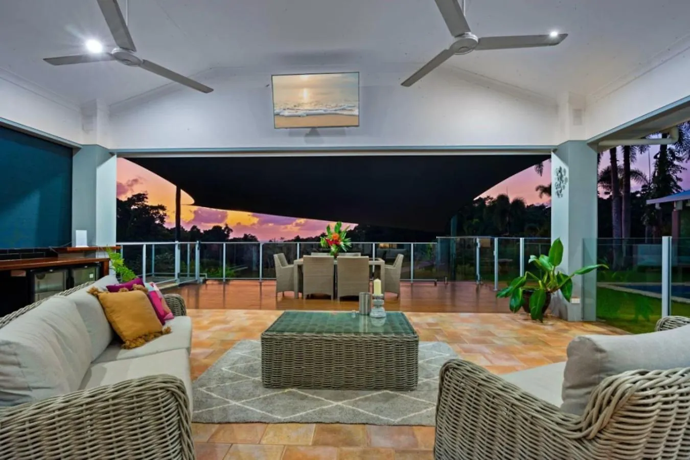 Tranquility Villa Mission Beach Holiday home